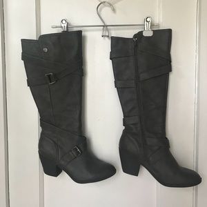 💕MAKE OFFER💕 Blowfish dark Gray boots